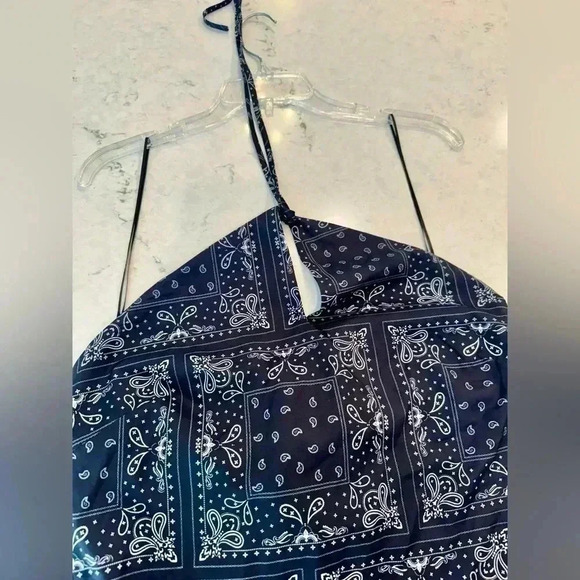 NWT $68 Elodie Black White Bandana Print Halter Neck Mini Dress size medium m - Picture 4 of 11